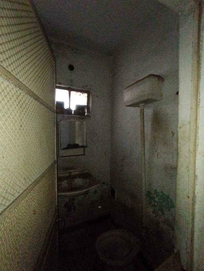 Casa y local en venta