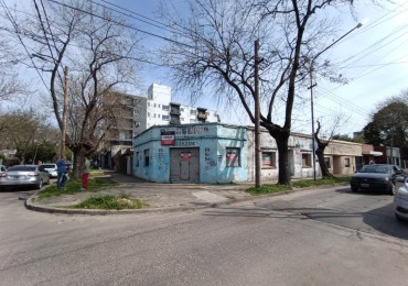 Casa y local en venta